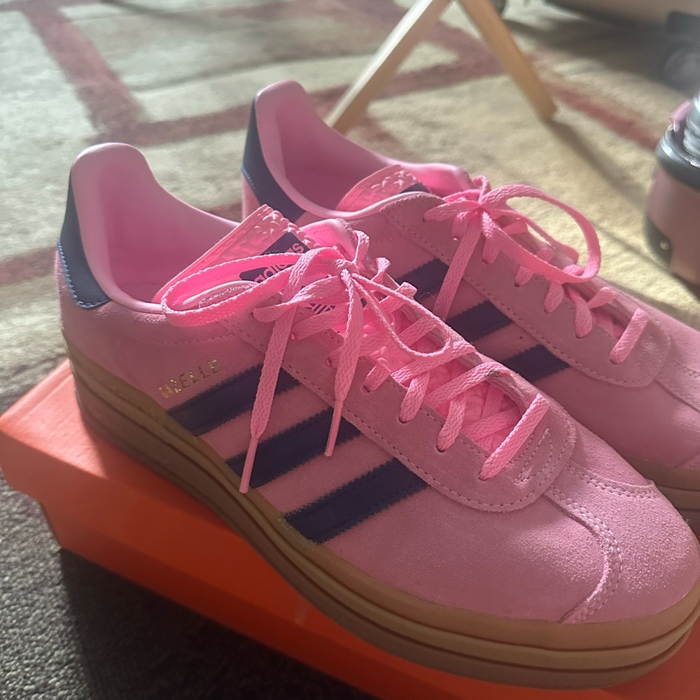 Adidas Gazelle in Bold Bliss Pink Dark Blue